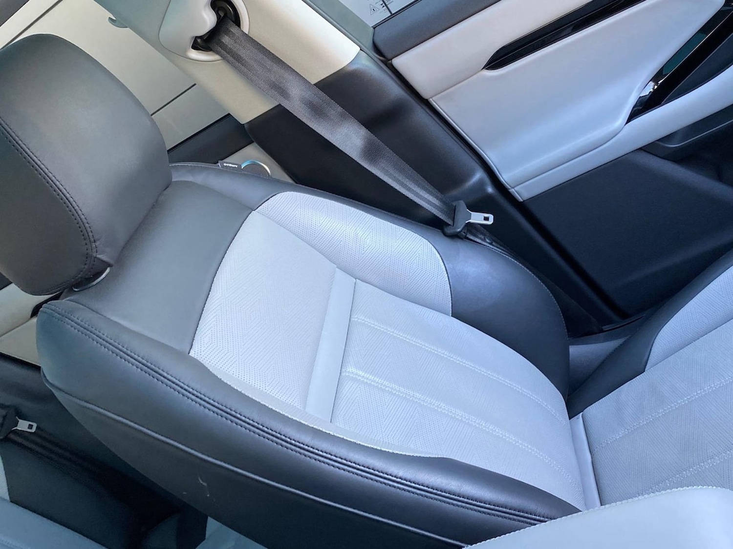 Used Land Rover Range Rover Evoque 2023 for sale - 76751924: Photo 42