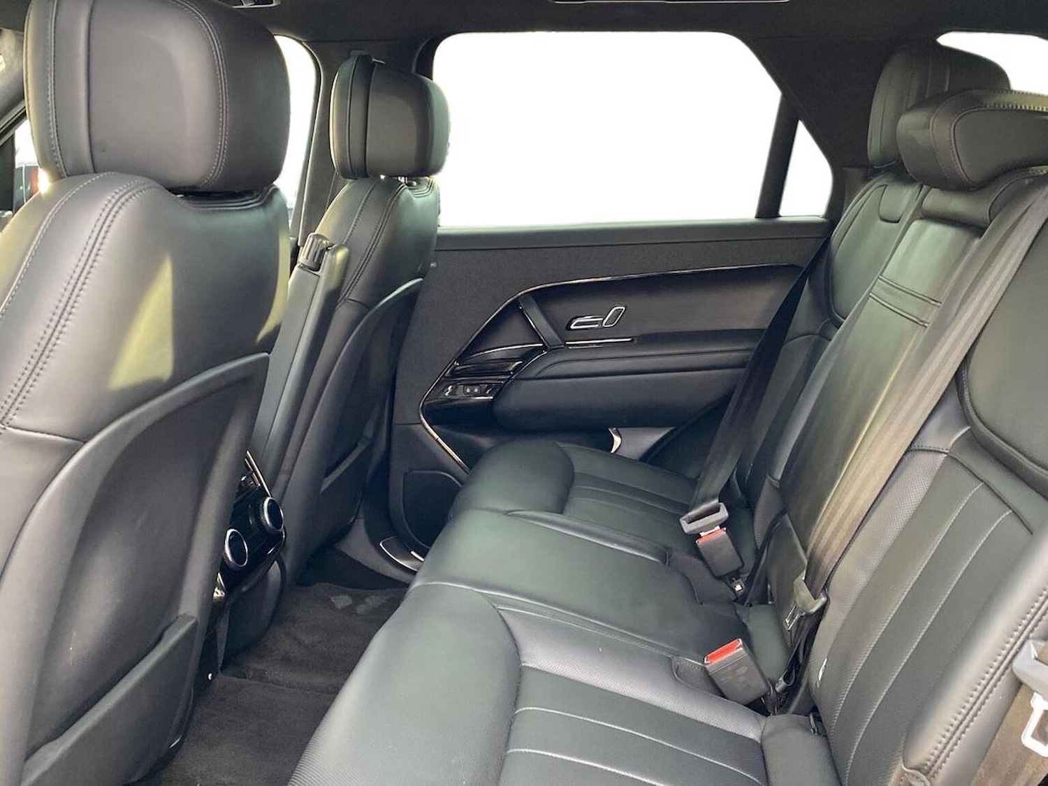 Used Land Rover Range Rover Sport 2023 for sale - 76543008: Photo 4