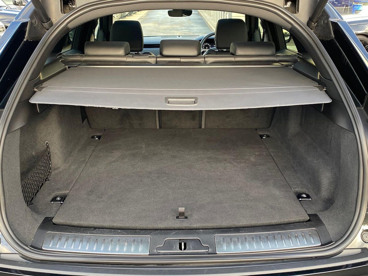 Used Land Rover Range Rover Velar 2023 for sale - 76578319: Photo 10