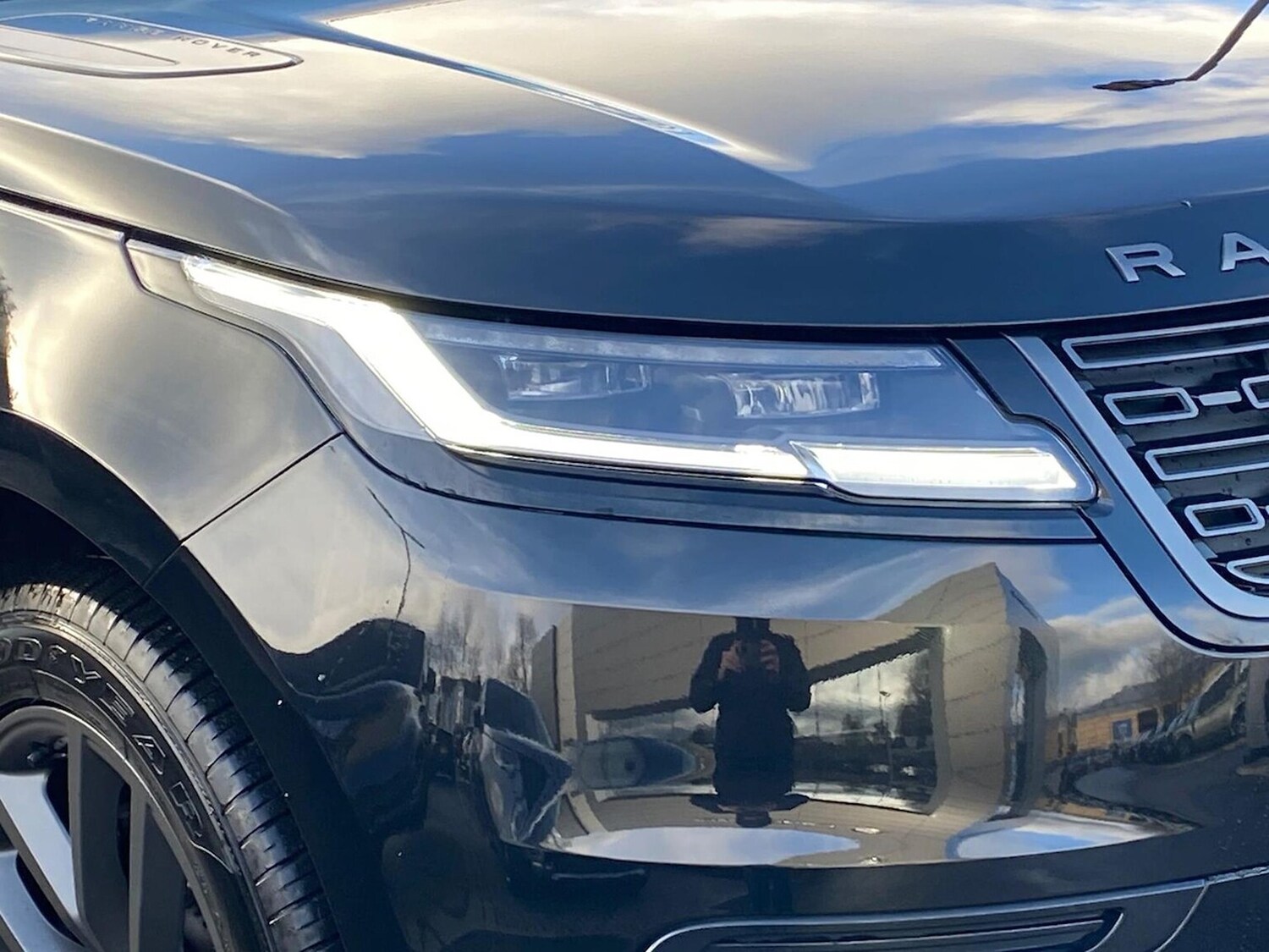 Used Land Rover Range Rover Velar 2023 for sale - 76578319: Photo 17