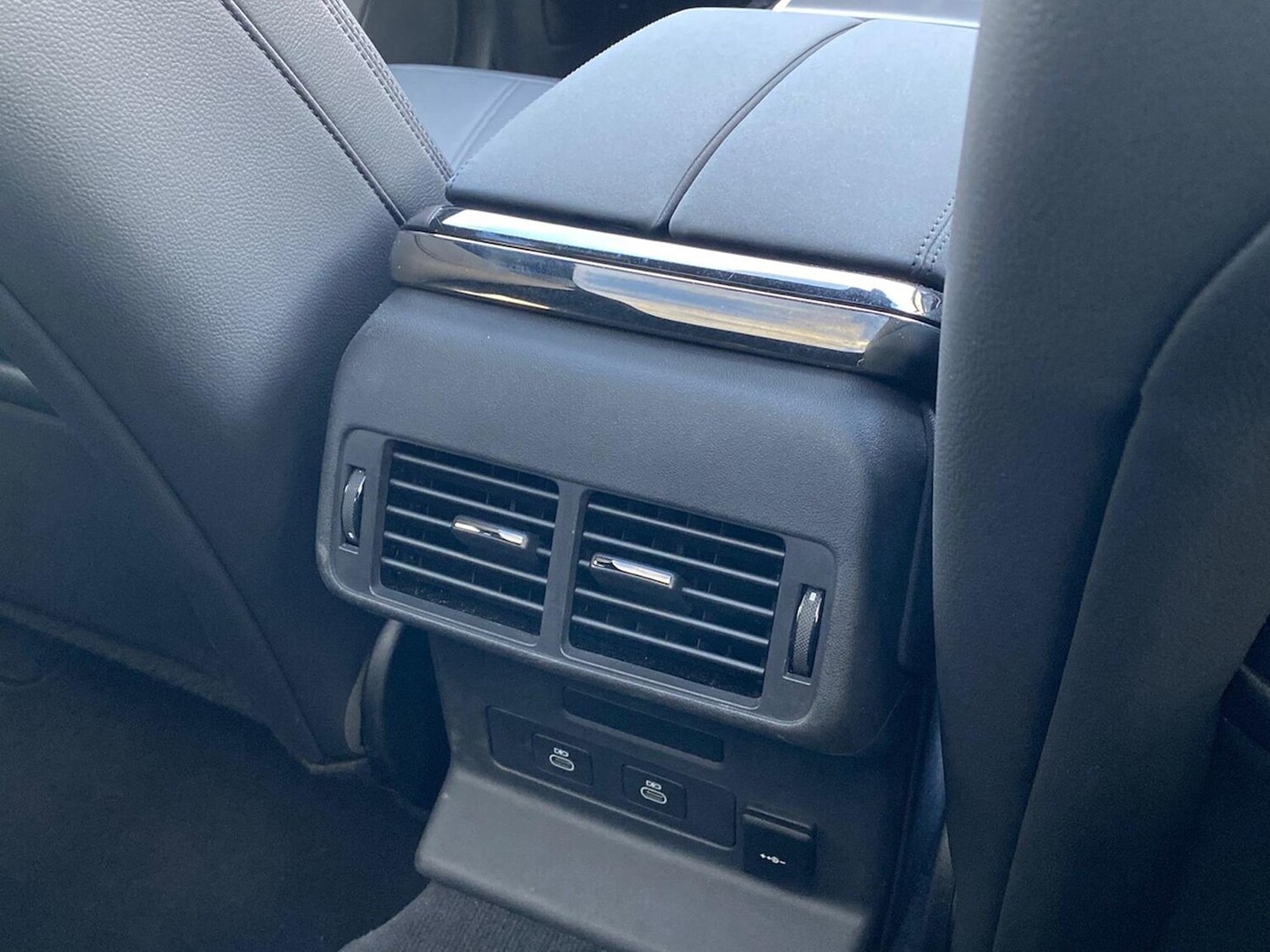 Used Land Rover Range Rover Velar 2023 for sale - 76578319: Photo 18