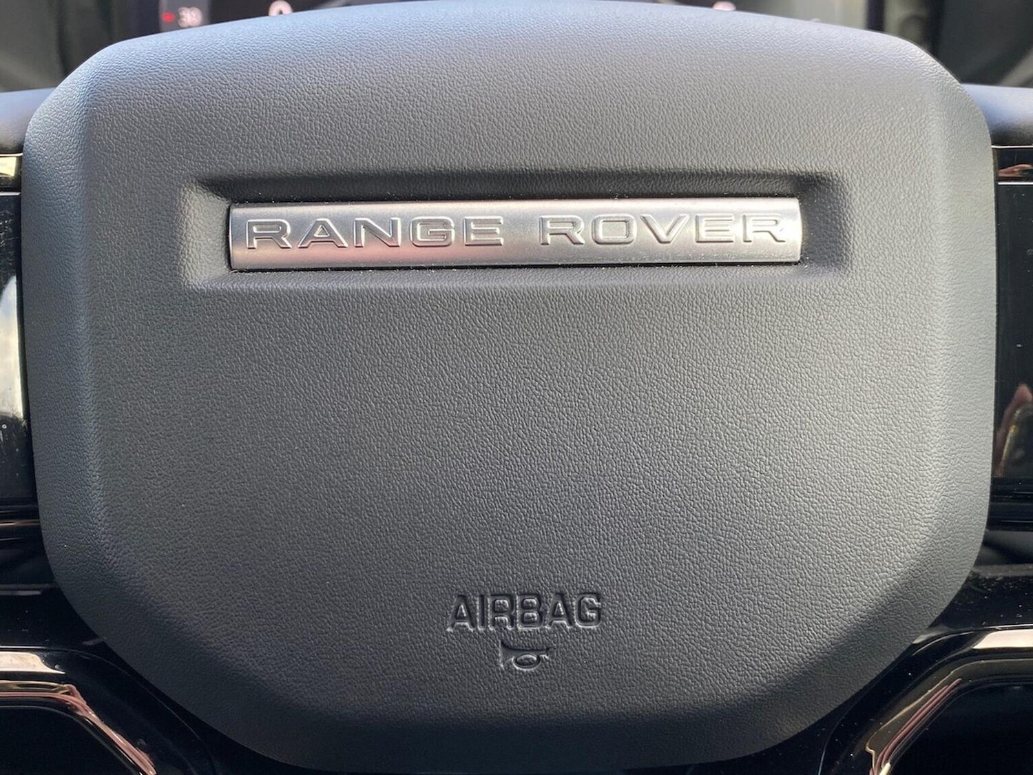 Used Land Rover Range Rover Velar 2023 for sale - 76578319: Photo 41