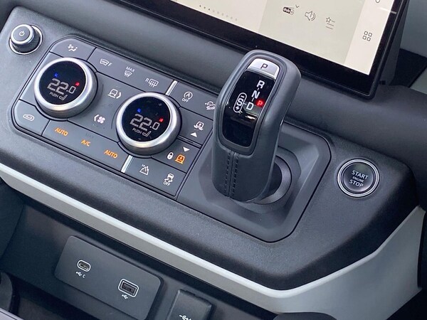 Used Land Rover Defender 2020 for sale - 76144231: Photo 13
