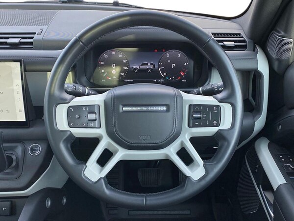 Used Land Rover Defender 2020 for sale - 76144231: Photo 15