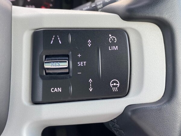 Used Land Rover Defender 2020 for sale - 76144231: Photo 26