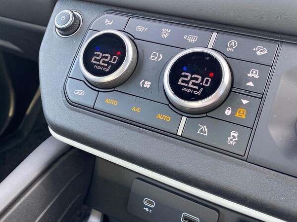 Used Land Rover Defender 2020 for sale - 76144231: Photo 29