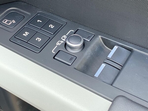 Used Land Rover Defender 2020 for sale - 76144231: Photo 39