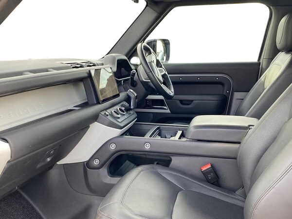 Used Land Rover Defender 2020 for sale - 76144231: Photo 3