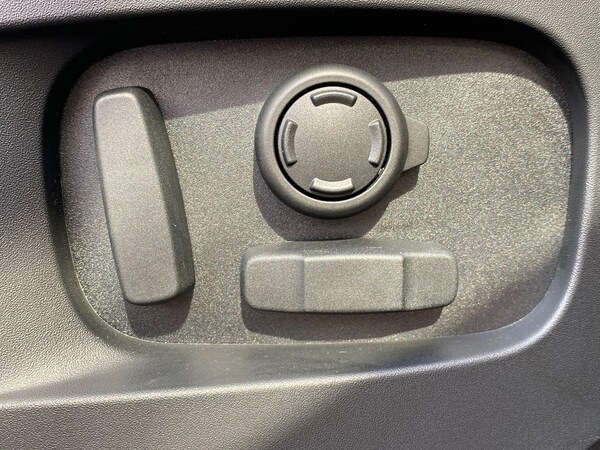 Used Land Rover Defender 2020 for sale - 76144231: Photo 40