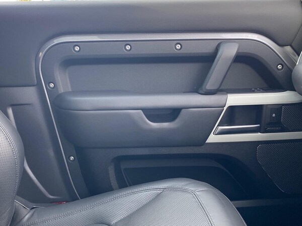 Used Land Rover Defender 2020 for sale - 76144231: Photo 41
