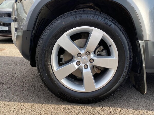 Used Land Rover Defender 2020 for sale - 76144231: Photo 8