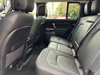 Used Land Rover Defender 2023 for sale - 78750661: Photo