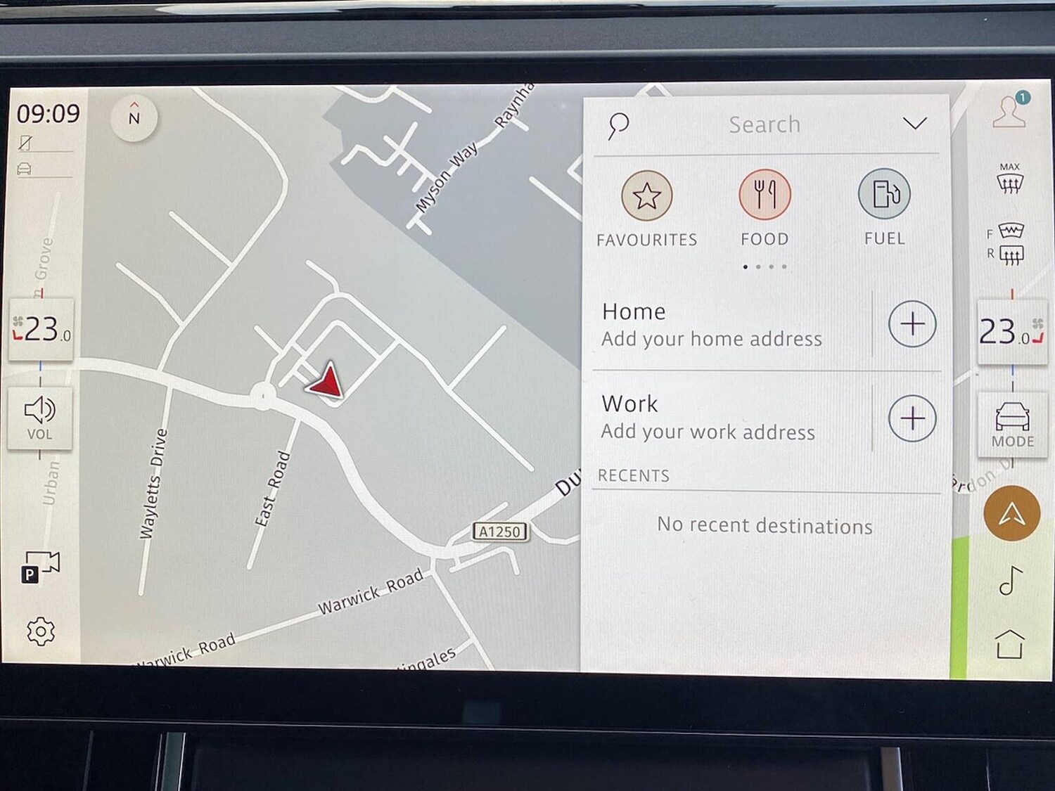 Used Land Rover Range Rover Evoque 2025 for sale - 76477235: Photo 11