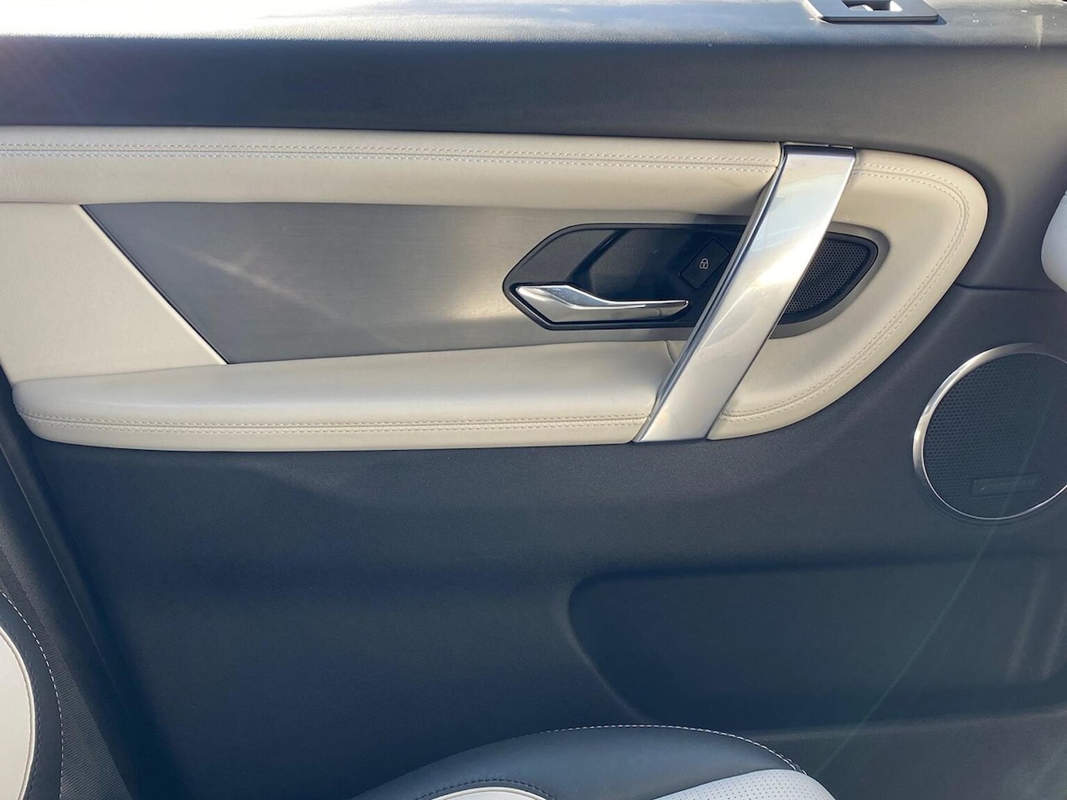 Used Land Rover Discovery Sport 2024 for sale - 78193978: Photo 47