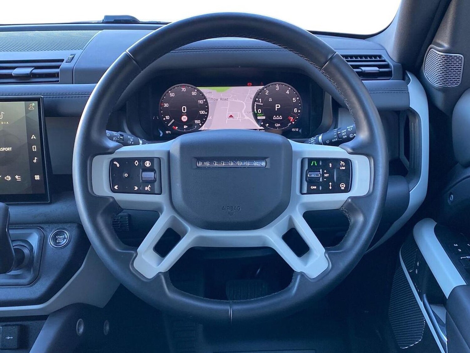 Used Land Rover Defender 2024 for sale - 76187177: Photo 15