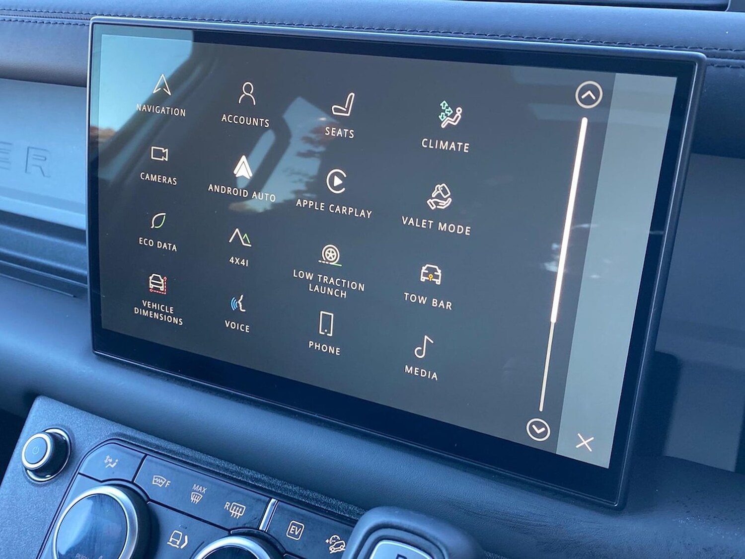 Used Land Rover Defender 2024 for sale - 76187177: Photo 21