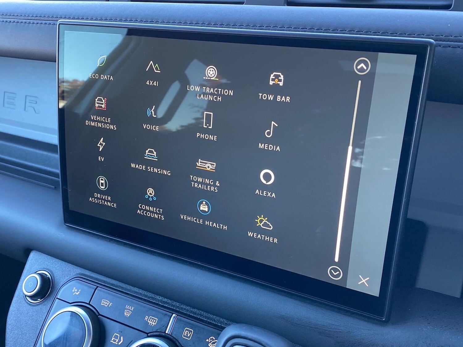 Used Land Rover Defender 2024 for sale - 76187177: Photo 22