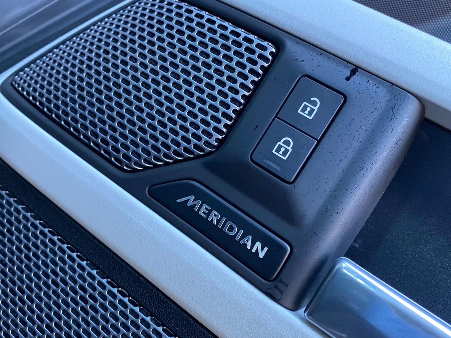 Used Land Rover Defender 2024 for sale - 76187177: Photo 35