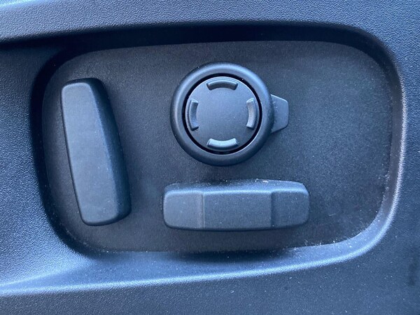 Used Land Rover Defender 2024 for sale - 76187177: Photo 36