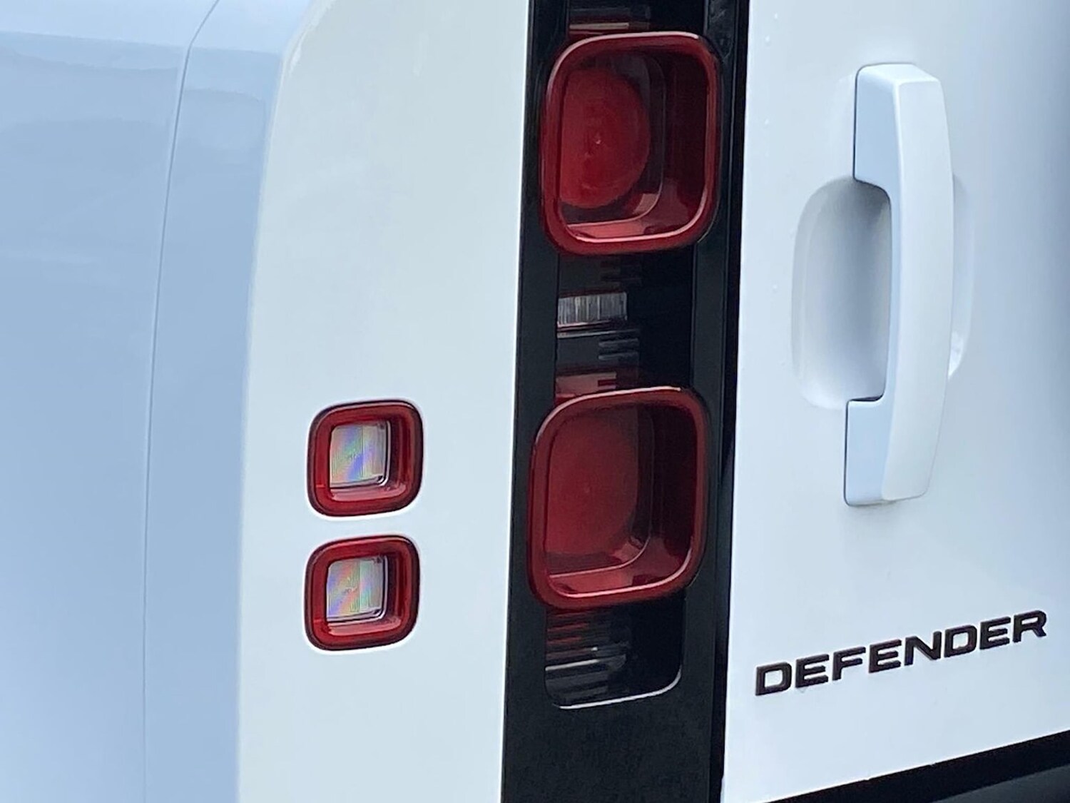 Used Land Rover Defender 2023 for sale - 76547699: Photo 19