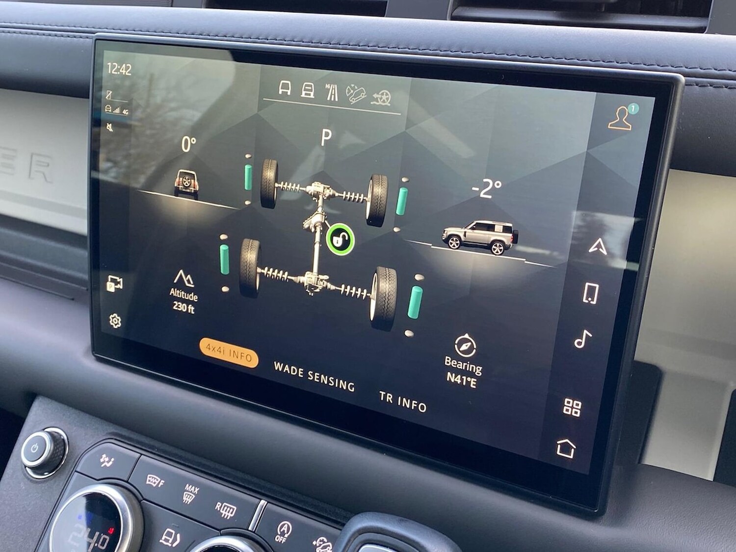 Used Land Rover Defender 2023 for sale - 76547699: Photo 26