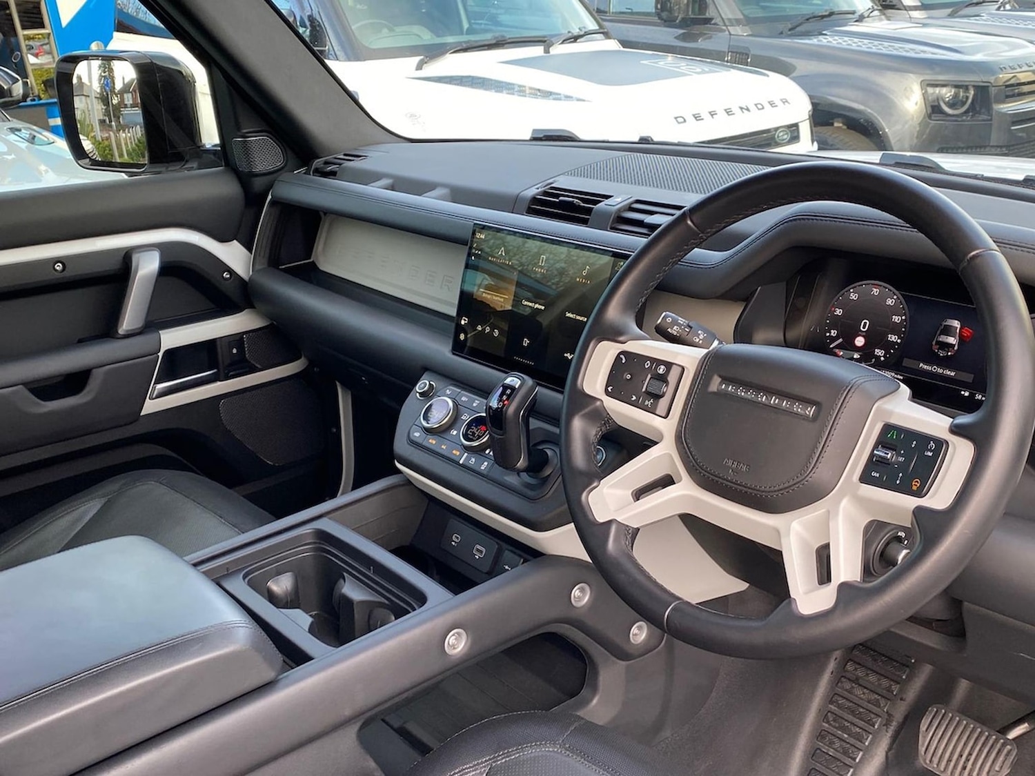 Used Land Rover Defender 2023 for sale - 76547699: Photo 37