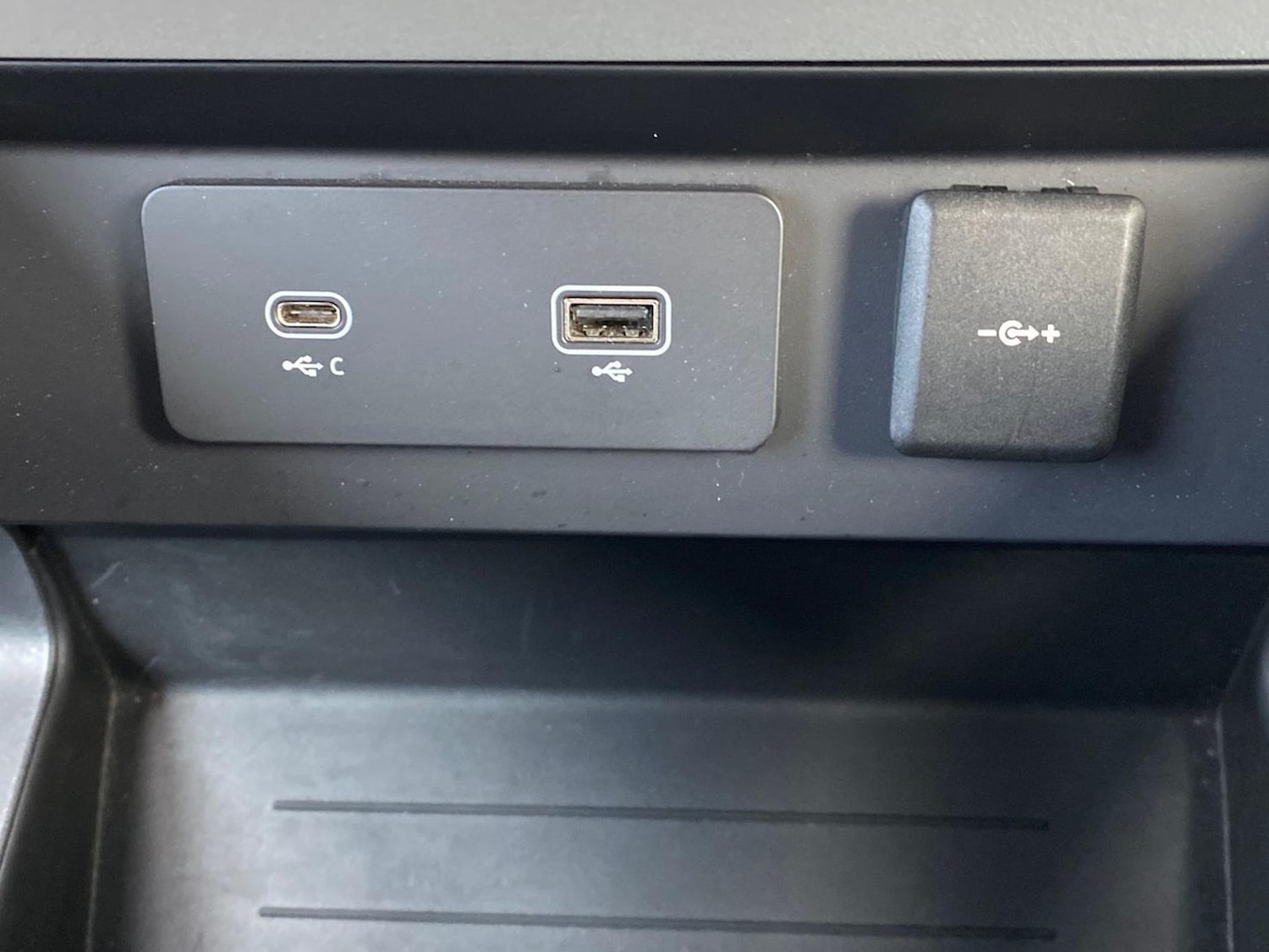 Used Land Rover Defender 2023 for sale - 76547699: Photo 43