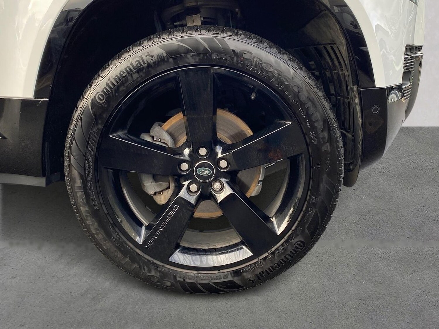 Used Land Rover Defender 2023 for sale - 76547699: Photo 8