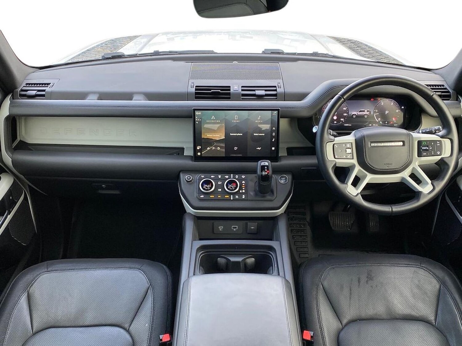 Used Land Rover Defender 2023 for sale - 76547699: Photo 9