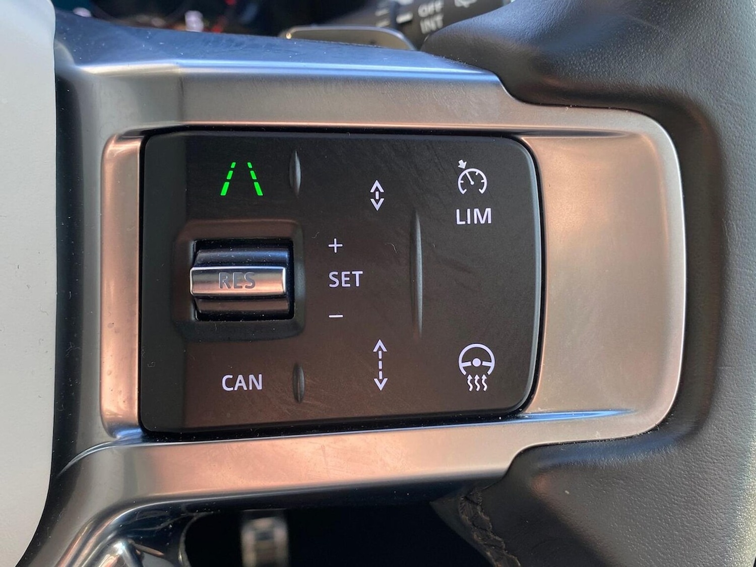 Used Land Rover Discovery 2024 for sale - 77790351: Photo 31