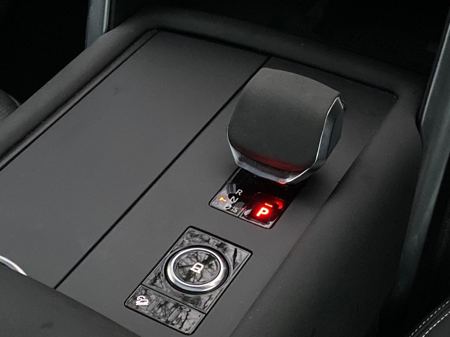 Used Land Rover Discovery 2024 for sale - 76974558: Photo 13