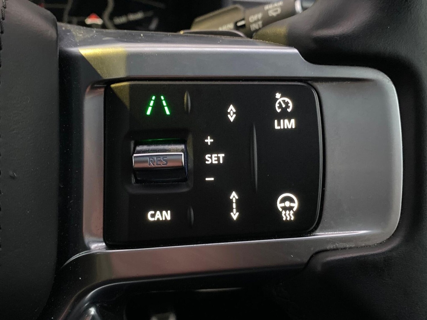 Used Land Rover Discovery 2024 for sale - 76974558: Photo 30