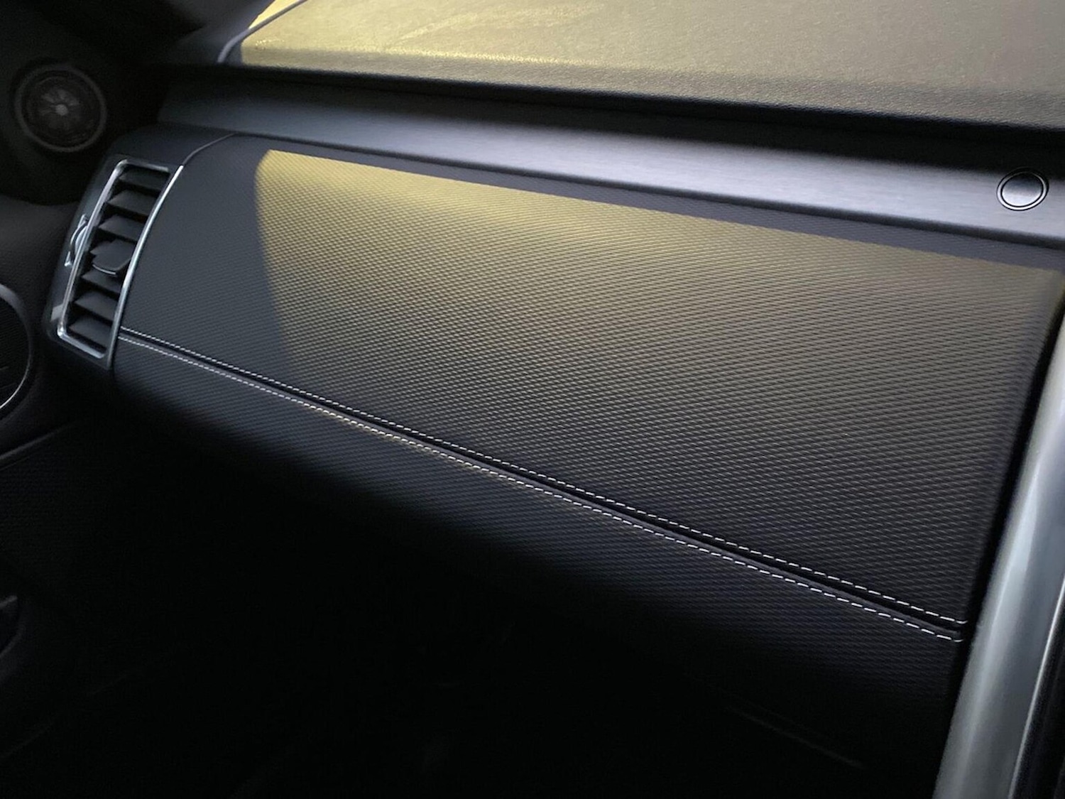 Used Land Rover Discovery 2024 for sale - 76974558: Photo 40