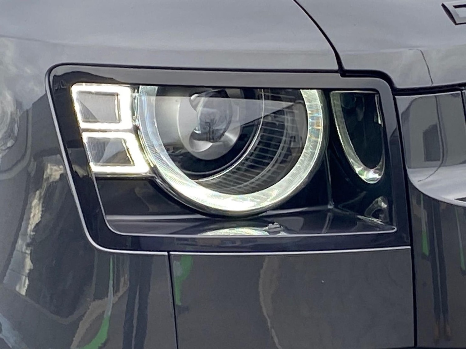 Used Land Rover Defender 2023 for sale - 76591431: Photo 17