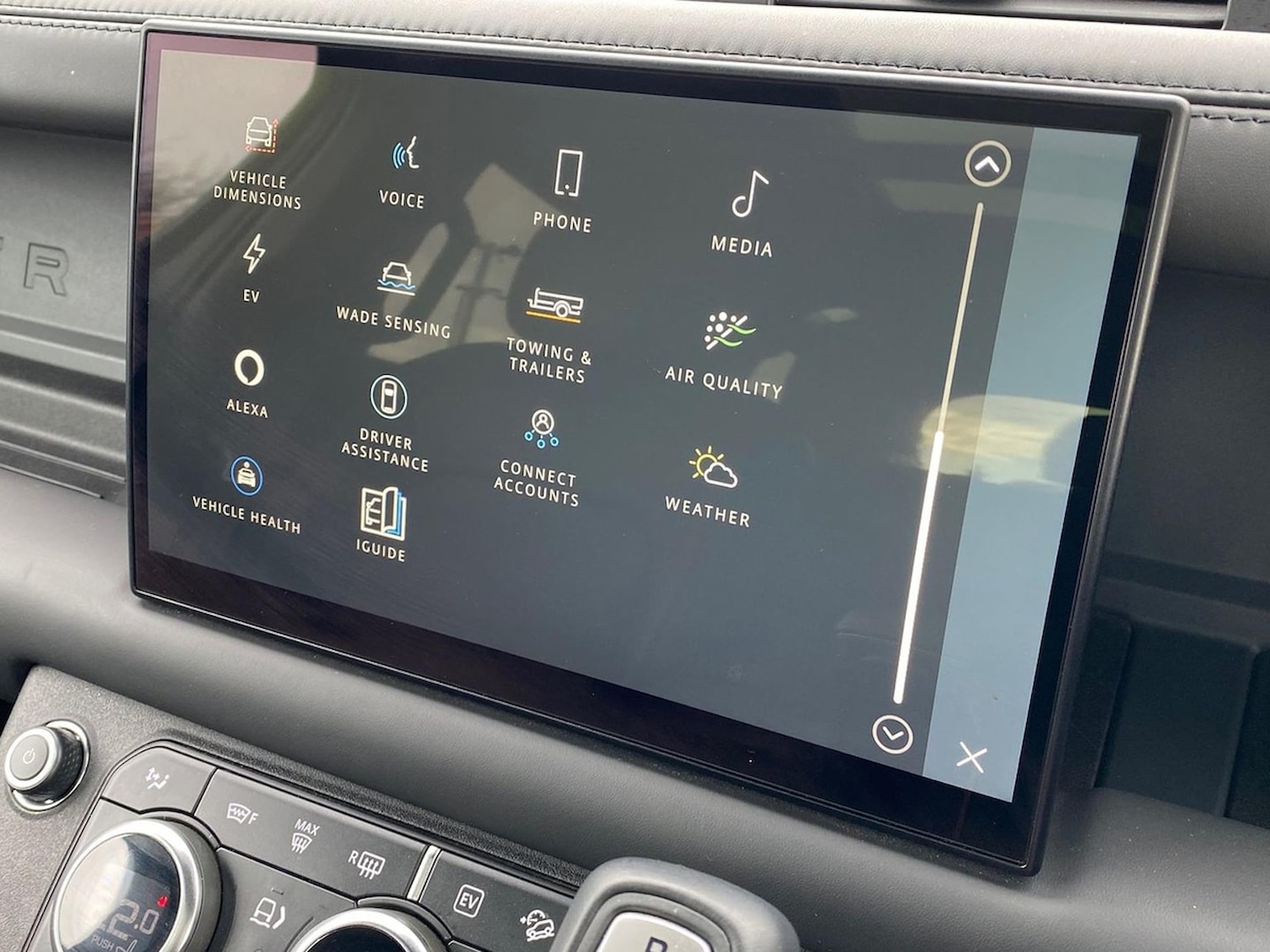 Used Land Rover Defender 2023 for sale - 76591431: Photo 25