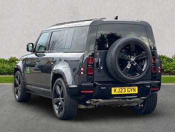 Used Land Rover Defender 2023 for sale - 76591431: Photo