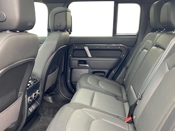 Used Land Rover Defender 2023 for sale - 76591431: Photo