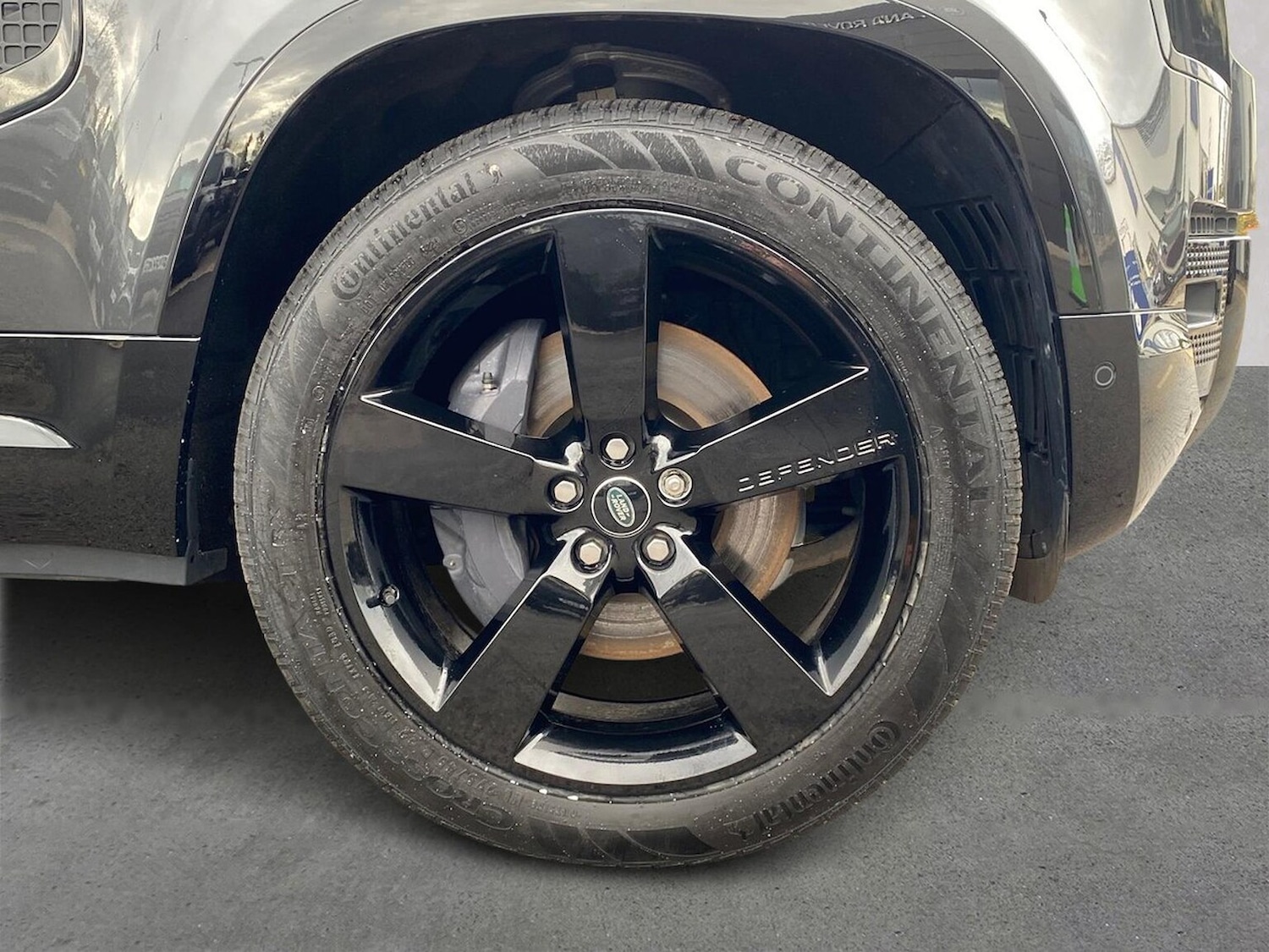 Used Land Rover Defender 2023 for sale - 76591431: Photo 8