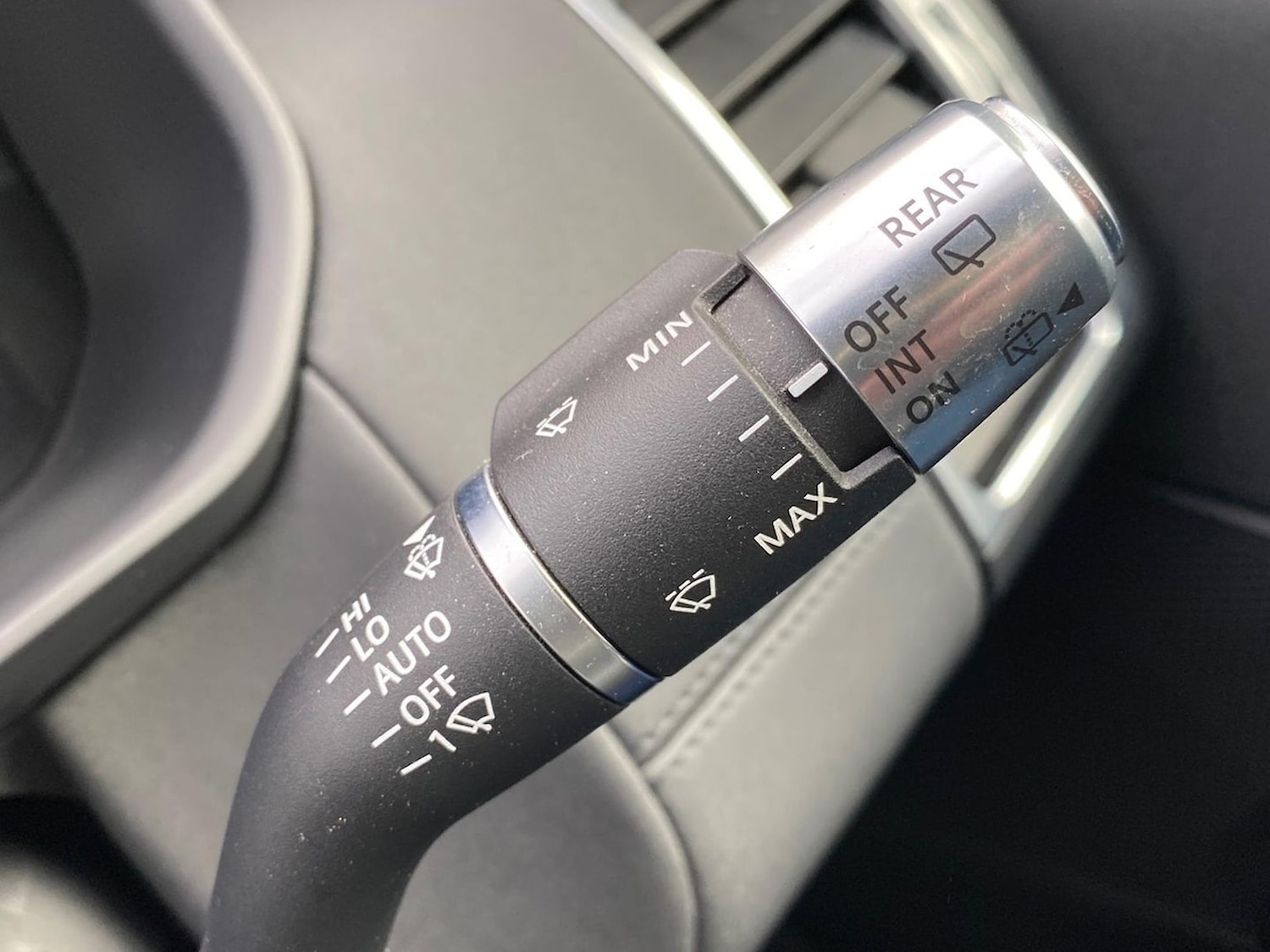 Used Land Rover Discovery 2021 for sale - 76694621: Photo 32