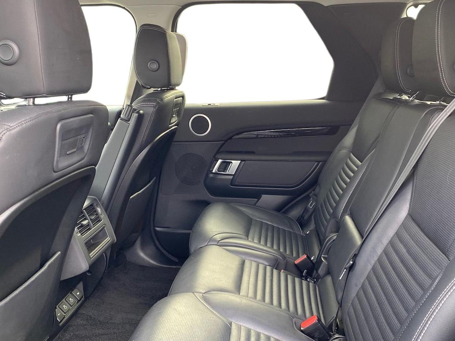 Used Land Rover Discovery 2021 for sale - 76694621: Photo 4