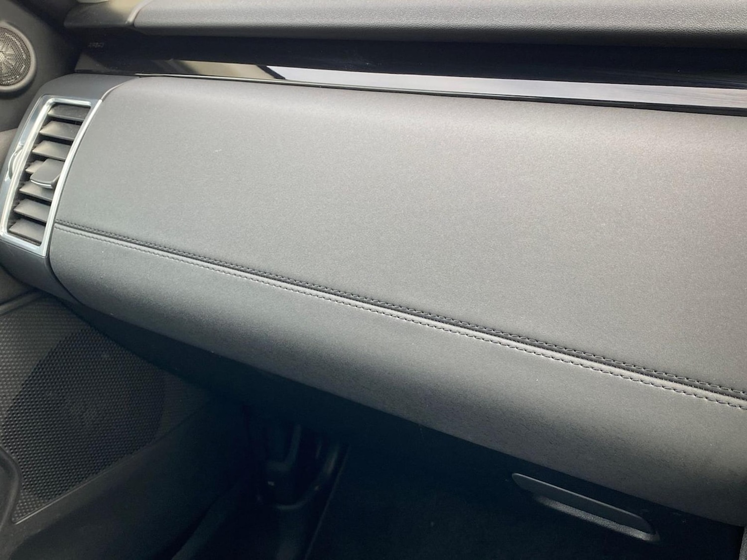 Used Land Rover Discovery 2021 for sale - 76694621: Photo 40