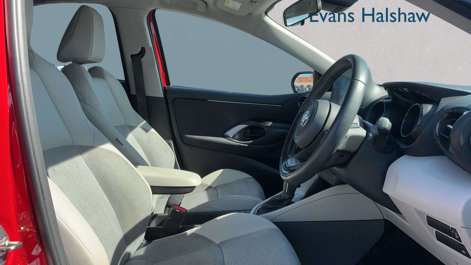 Used Toyota Yaris 2023 for sale - 78149106: Photo 3