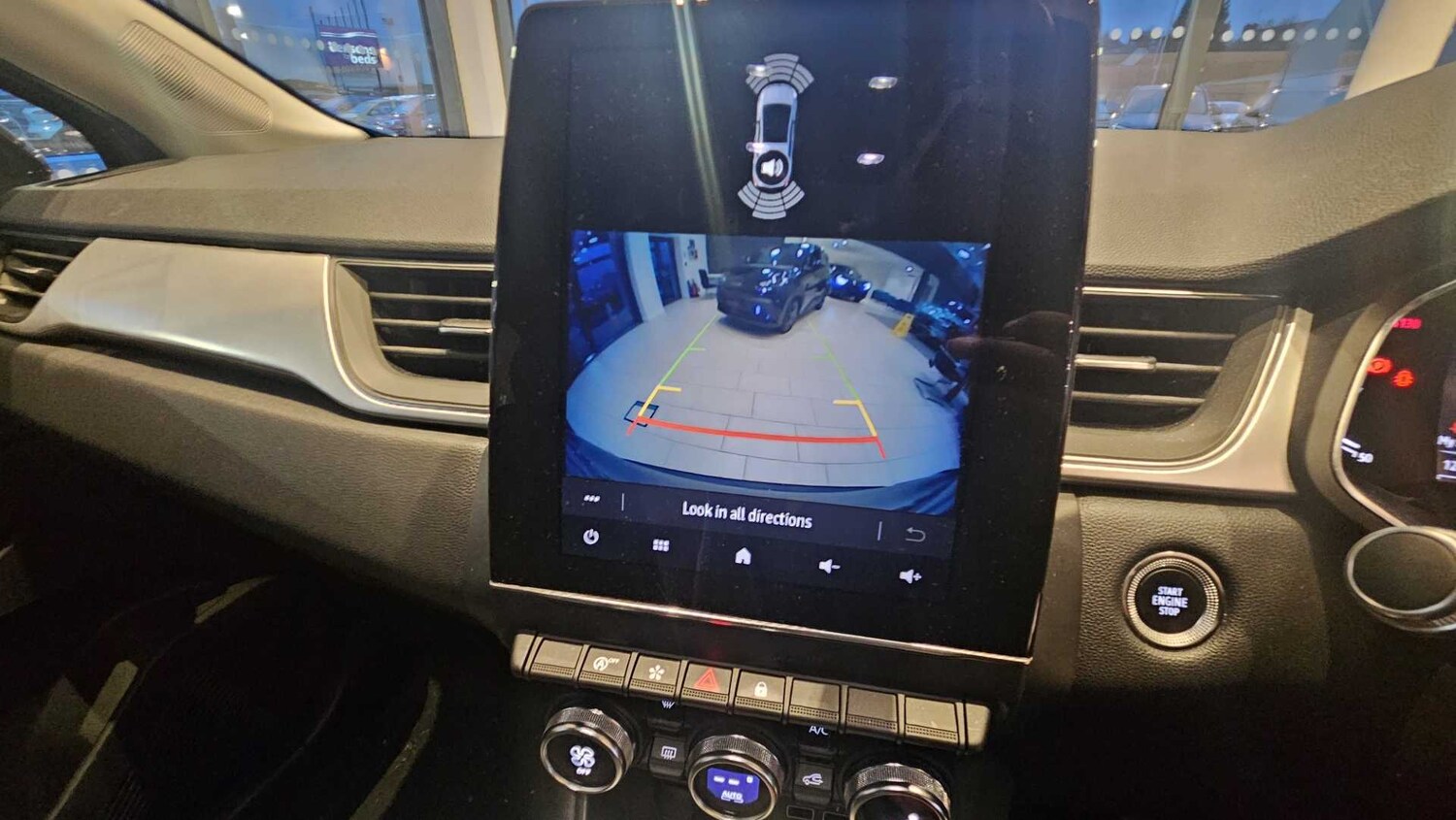 Used Renault Captur for sale - 77860534: Photo 12