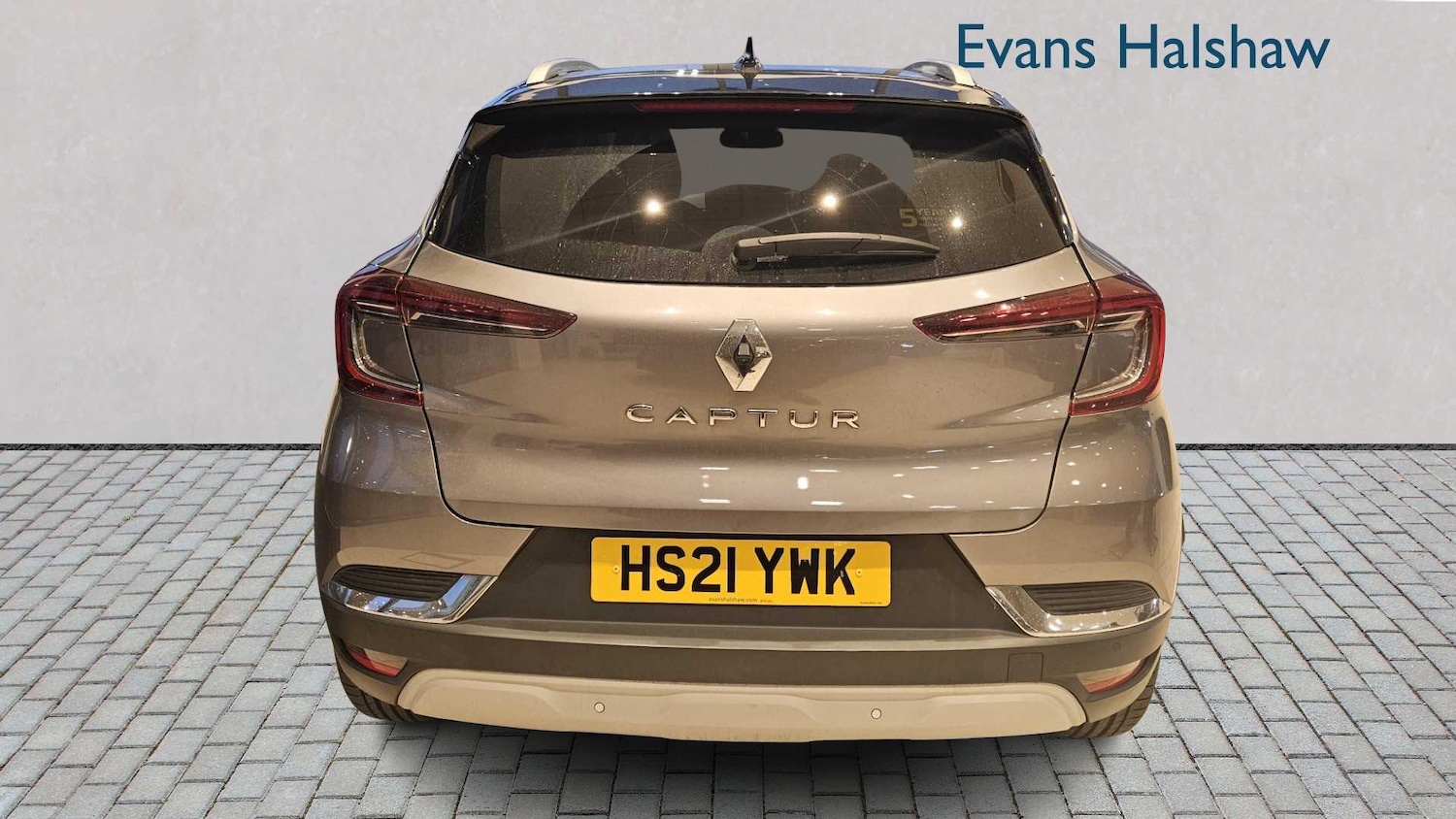 Used Renault Captur for sale - 77860534: Photo 5