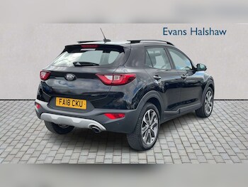 Used Kia Stonic 2018 for sale - 78337810: Photo