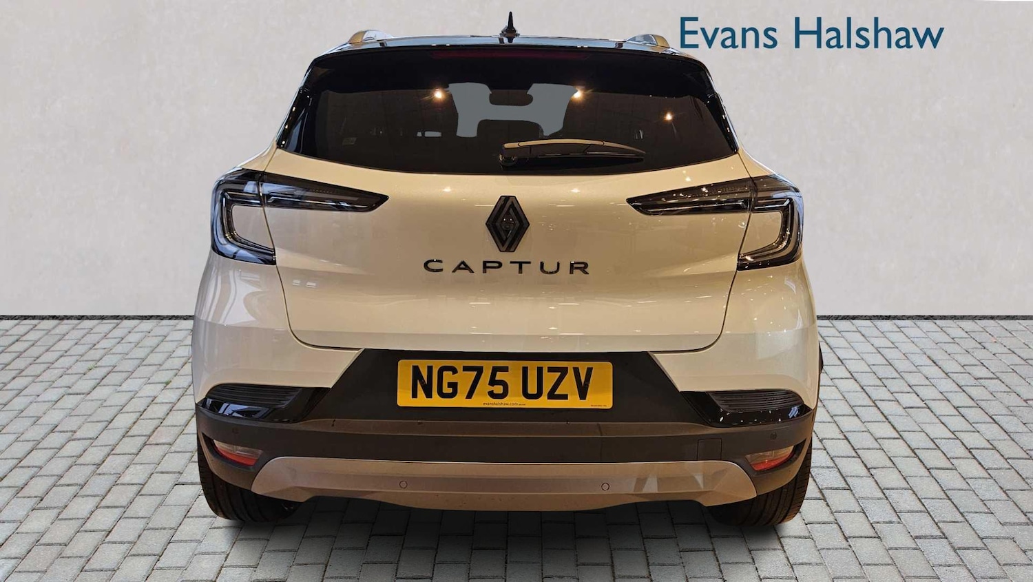 Used Renault Captur for sale - 77857102: Photo 5