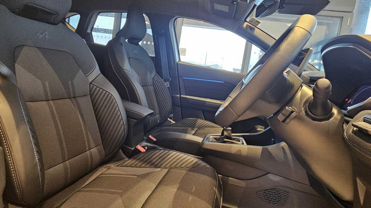 Used Renault Captur for sale - 77857102: Photo 9