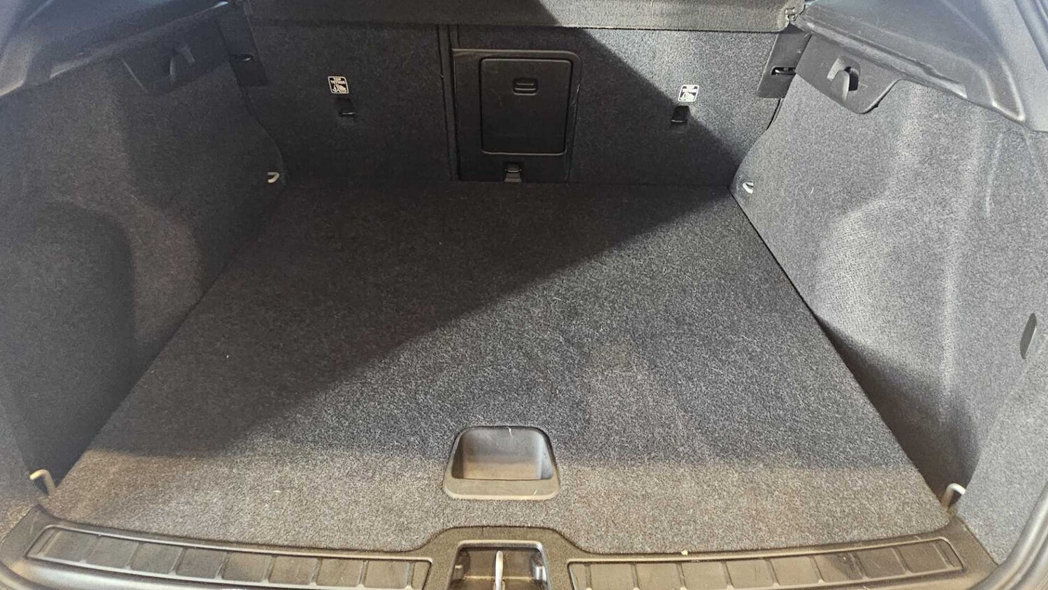 Used Volvo XC40 for sale - 77859986: Photo 11