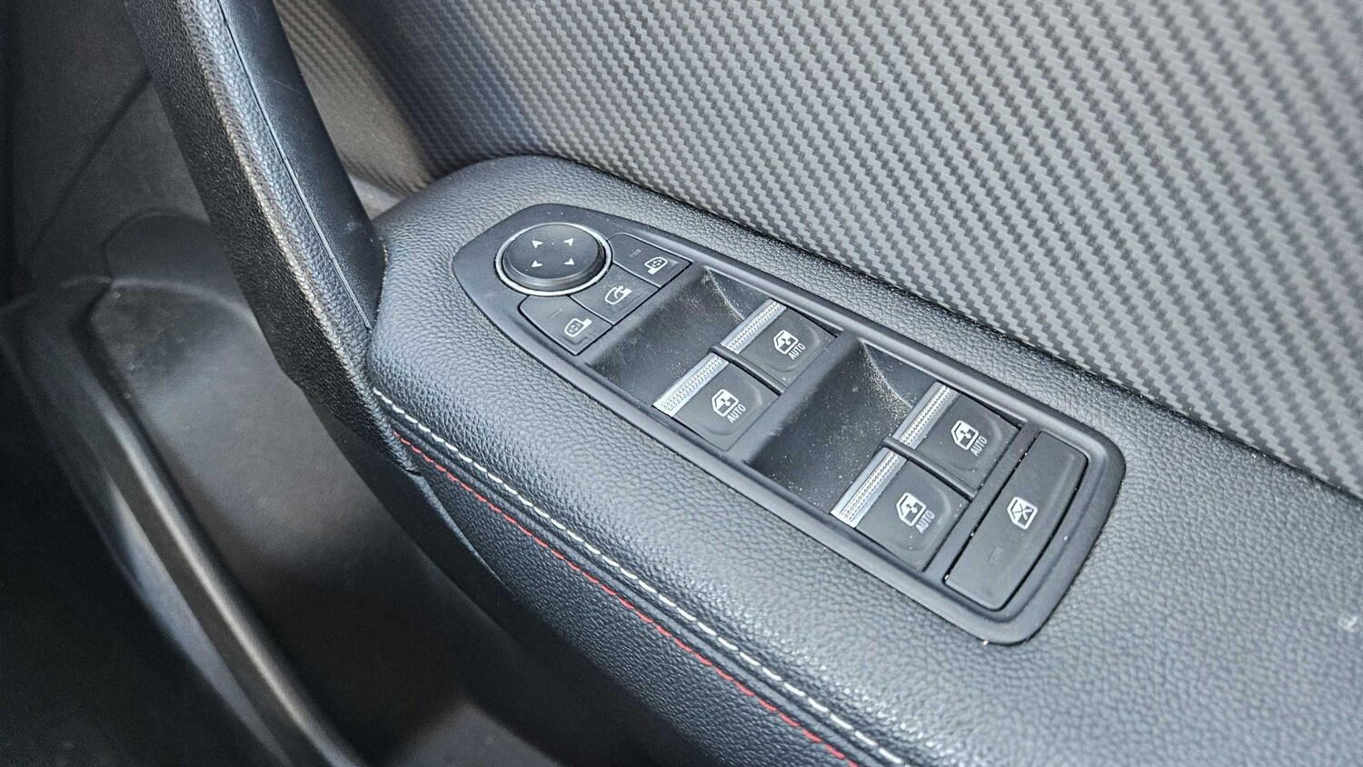 Used Renault Captur for sale - 77861944: Photo 14