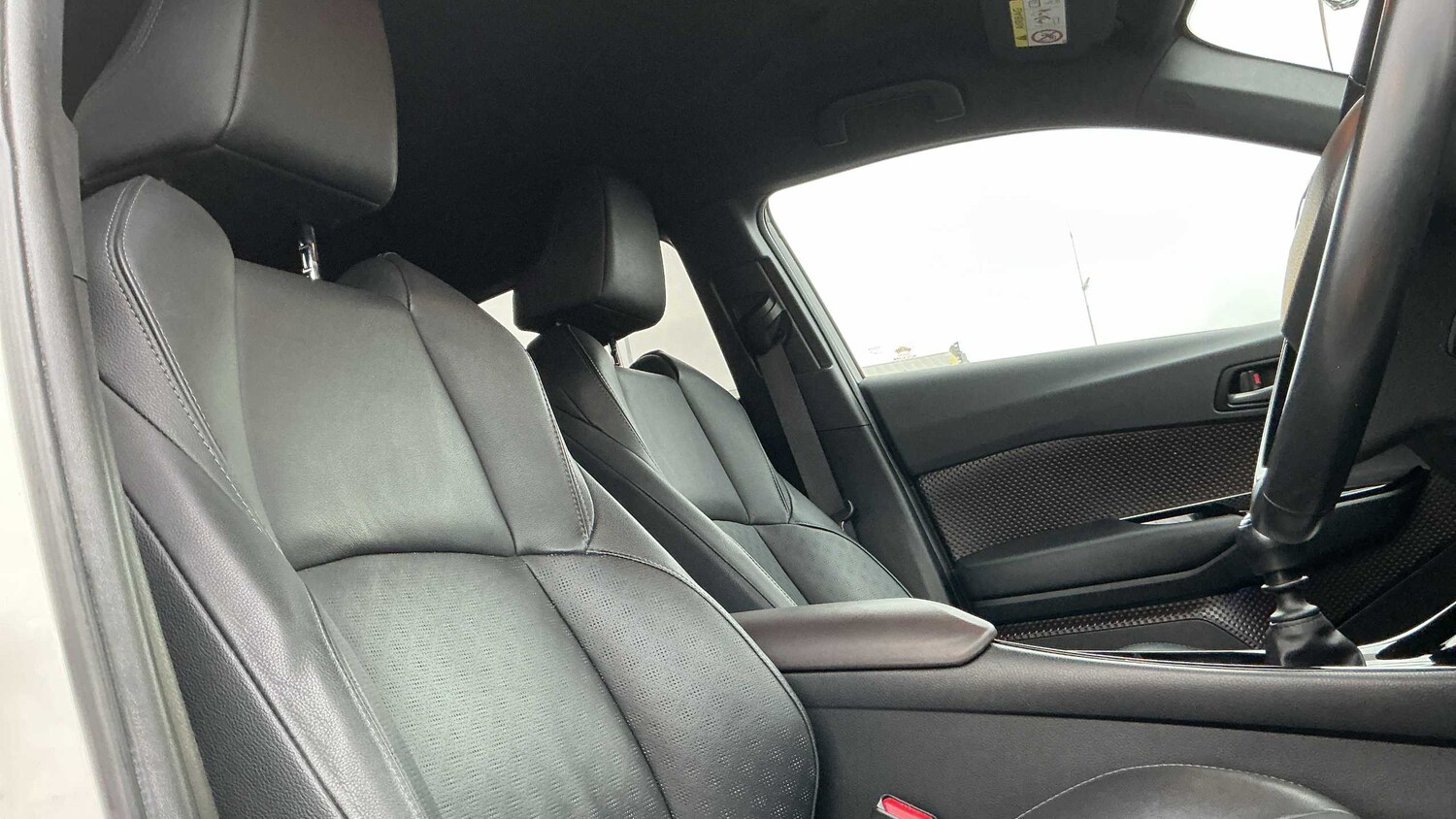 Used Toyota C-HR 2019 for sale - 77858459: Photo 19